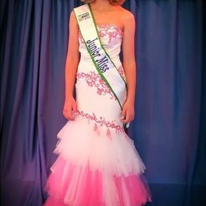Strapless white prom/pageant dress.
